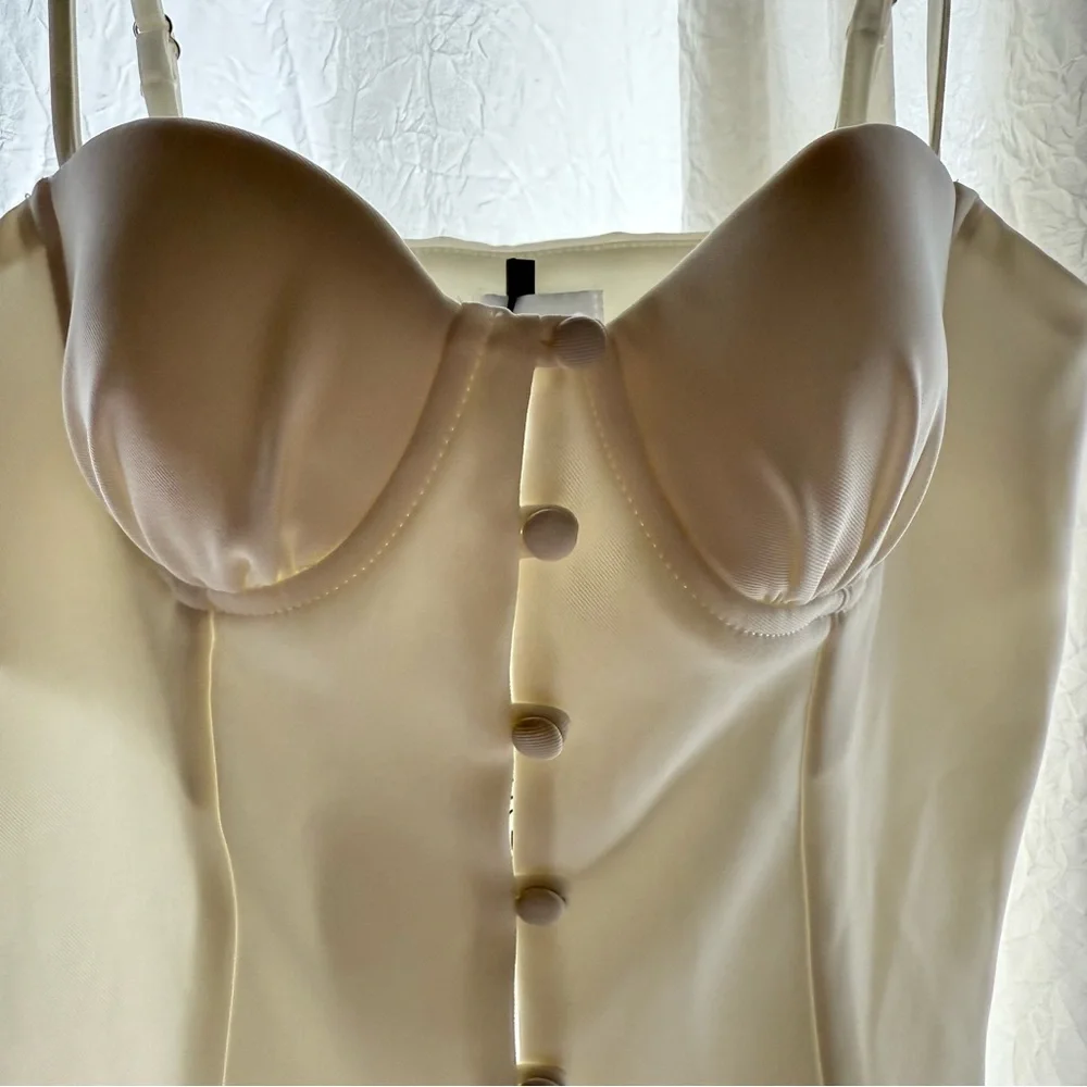 Princess Polly White Corset Adjustable Strap Button Padded Bust‎ Top